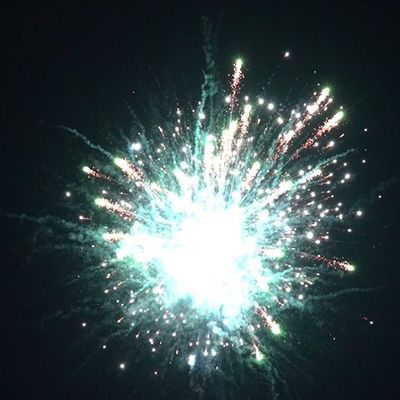 Harga yang bagus Custsom Pesta Hari Raya Perayaan Kue kembang api 80 tembakan untuk outdoor on line