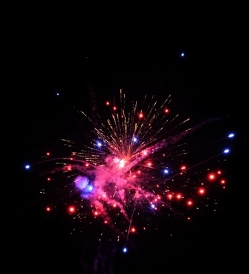 Giá tốt. 88 Shots Consumer Cake Fireworks Fan Shape 1.2 Inch Cho dịp lễ hội trực tuyến